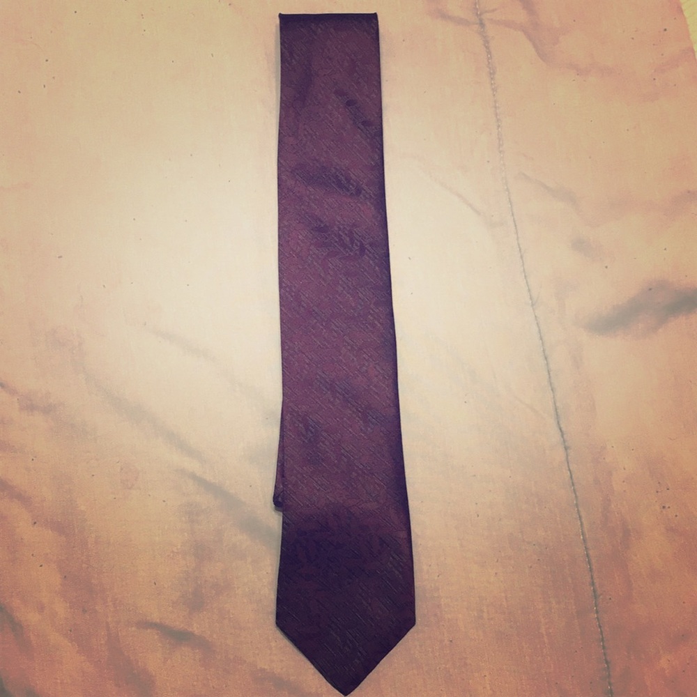 Calvin klein mens purple tie with design
